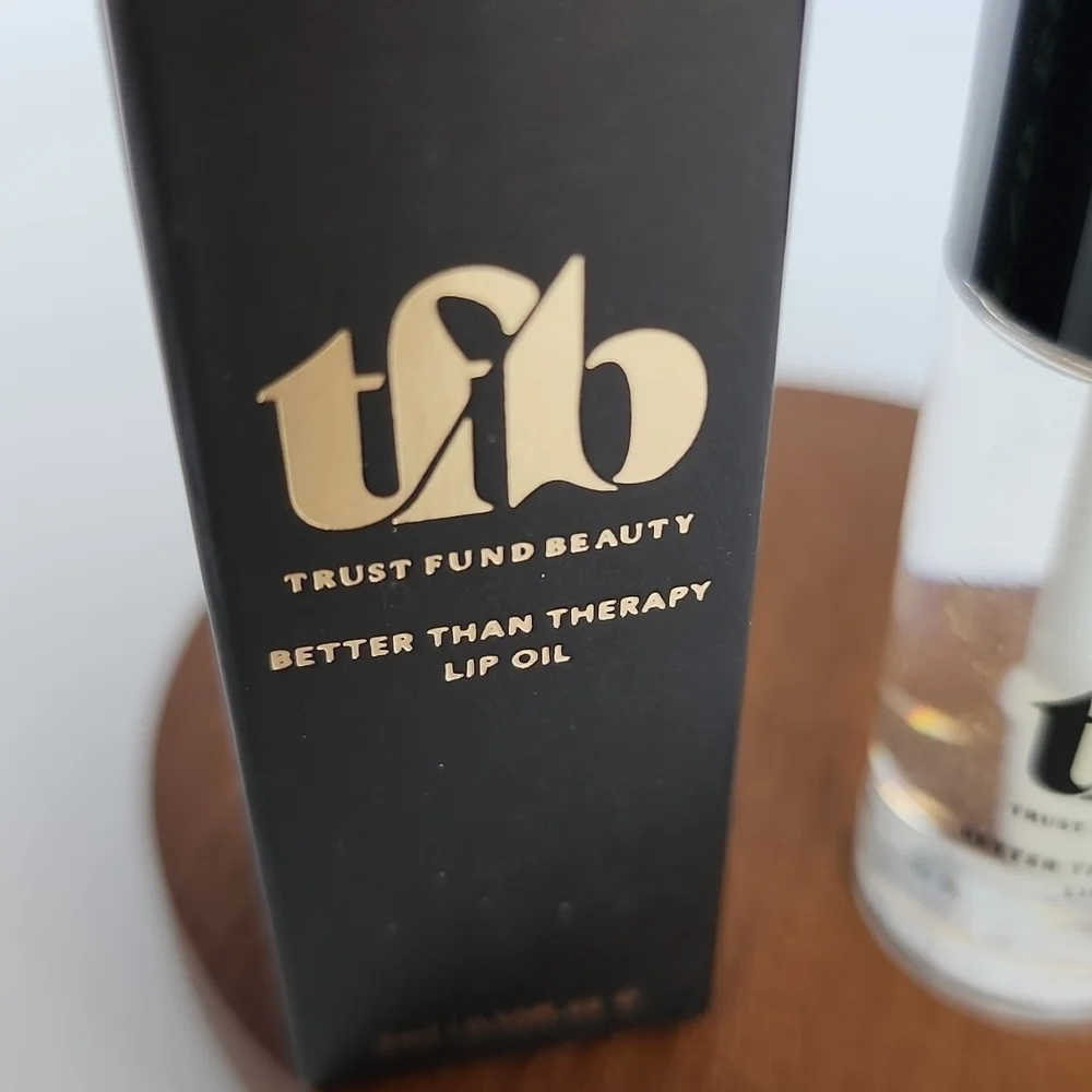 Trust Fund Beauty Better Than Therapy Lip Oil